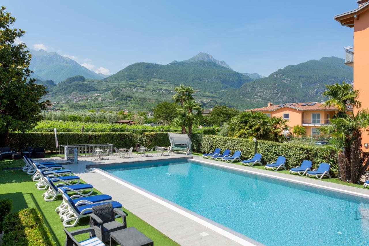 Appartamento Campagnola Piano Terra Con Giardino Privato Kültér fotó