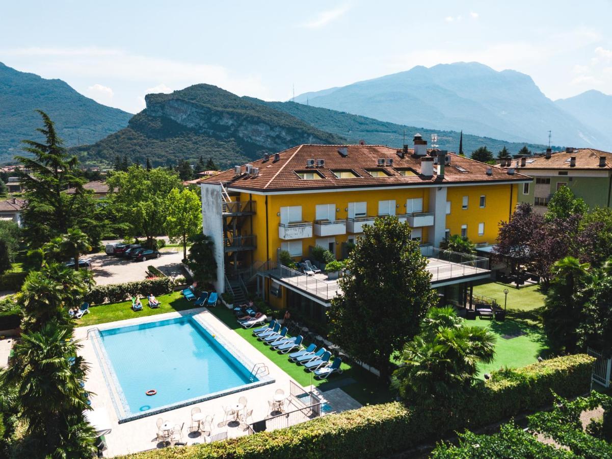 Appartamento Campagnola Piano Terra Con Giardino Privato Kültér fotó